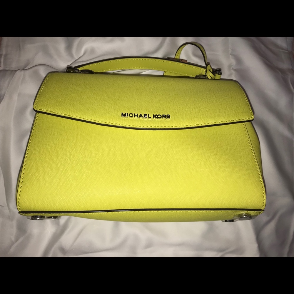 Brand new Michael Kors handbag/shoulder bag!